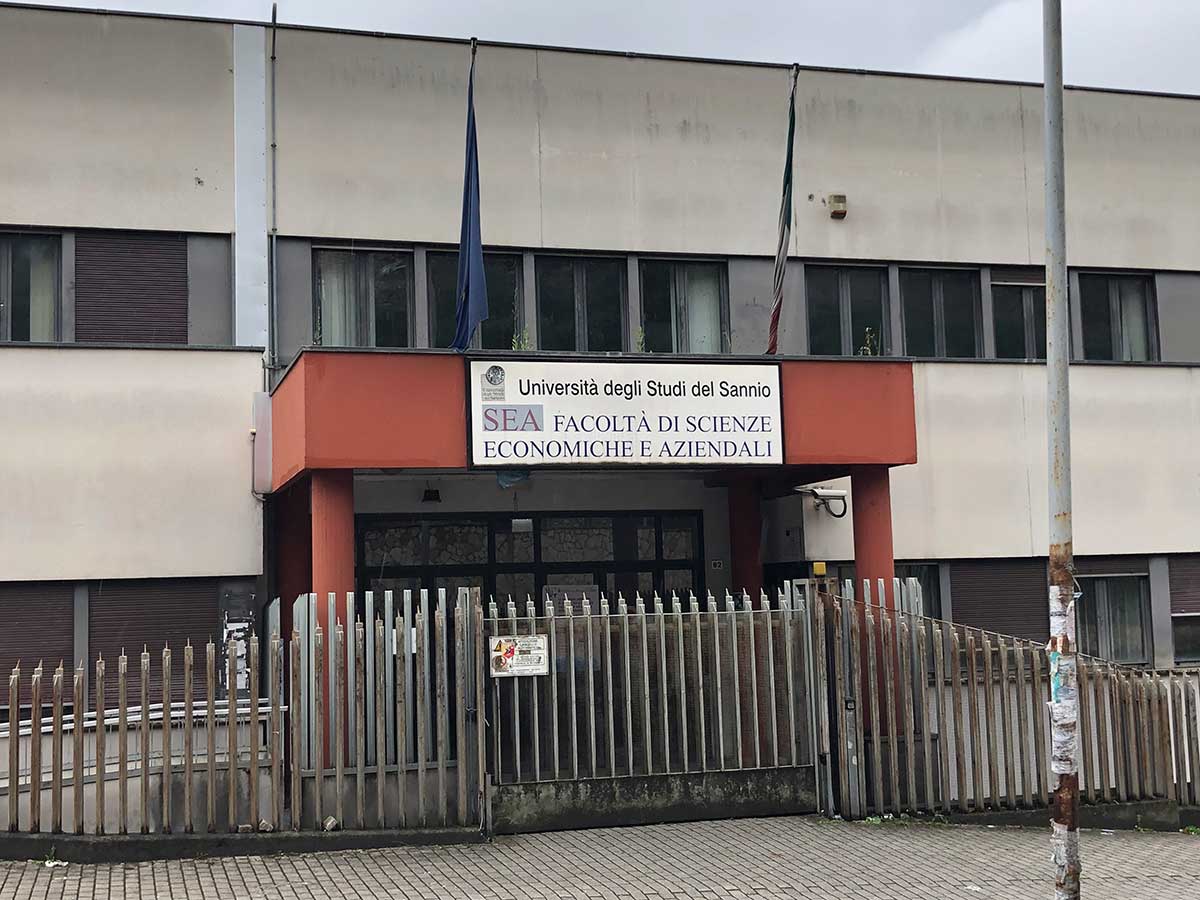 Impianto di climatizzazione estate/inverno a servizio di biblioteca e aule