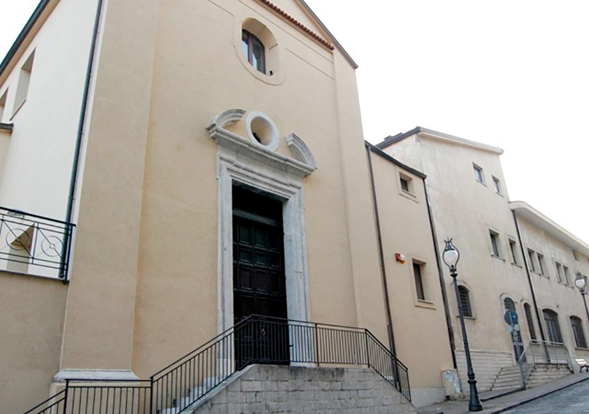 Heating and cooling in a church in South Italy