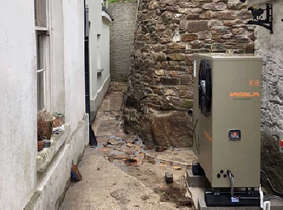 The state-of-the-art historic cottage with a K18 gas heat pump