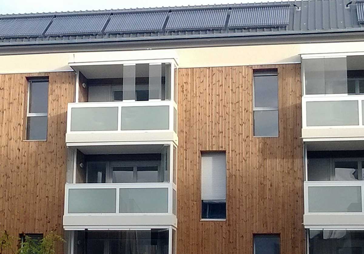 Thermische Anlage mit Gaswärmepumpen in einem Passivhaus in Frankreich