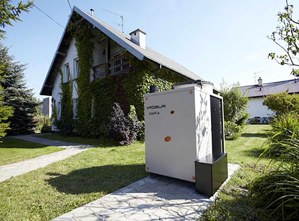 Aerothermische Wärmepumpe für ein Einfamilienhaus in Polen